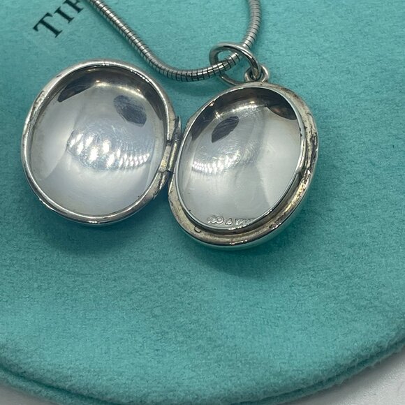 Tiffany & Co Sterling Silver Oval Locket Pendant w/ 17" Snake Chain Necklace - Picture 9 of 15